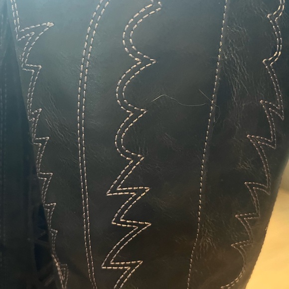 Madden Girl cowboy boots with fringe on zipper - Picture 3 of 5